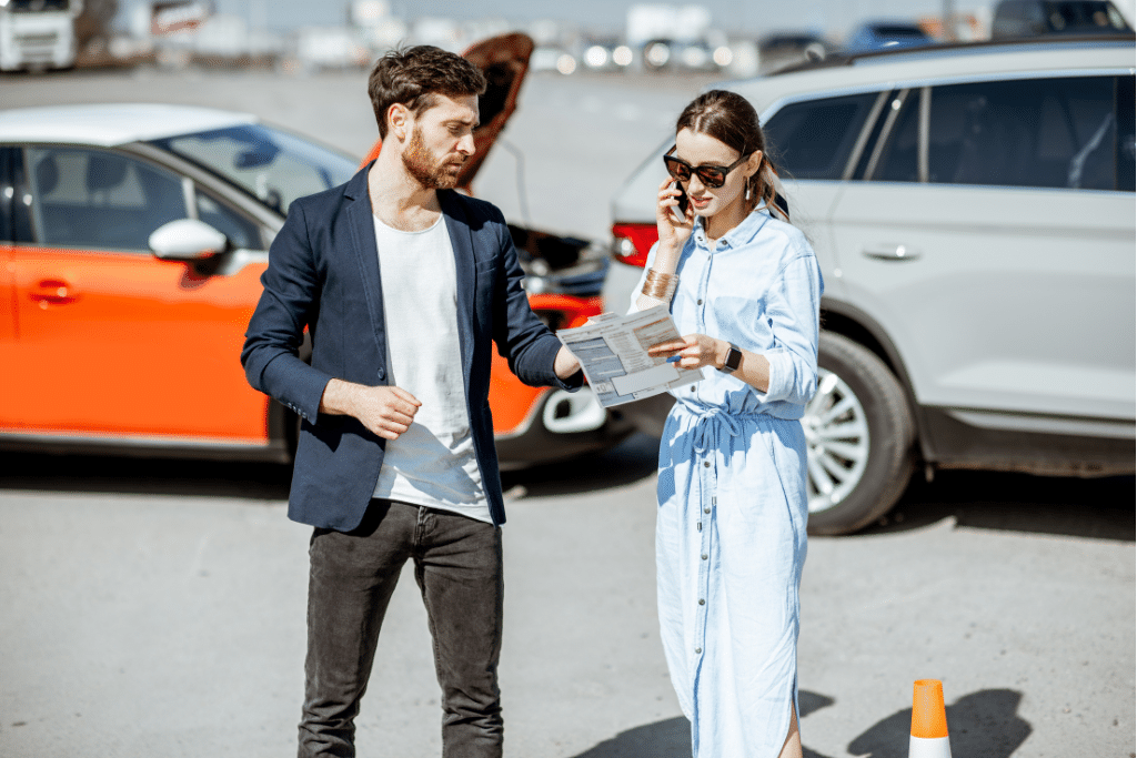 two people talking after a minor car accident